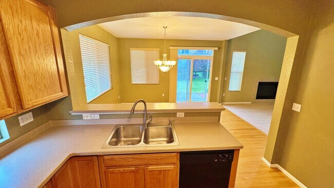Building Photo - Welcome to Serenity Ridge Corner Lot 3 Bed...