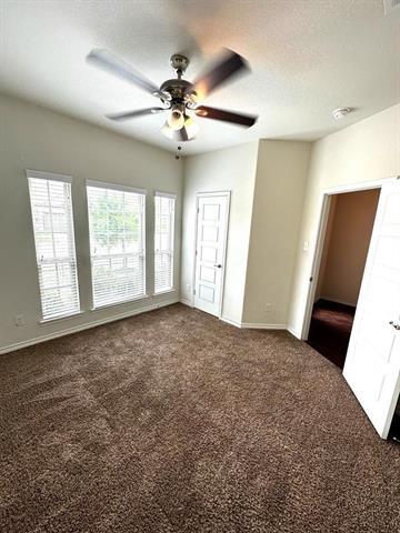 Building Photo - 3140 Overlook Dr