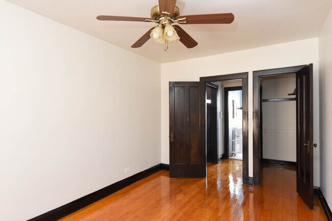 Building Photo - 2977 N Elston Ave