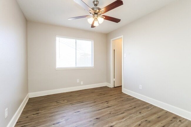 Building Photo - 7526 Shoshone Dr