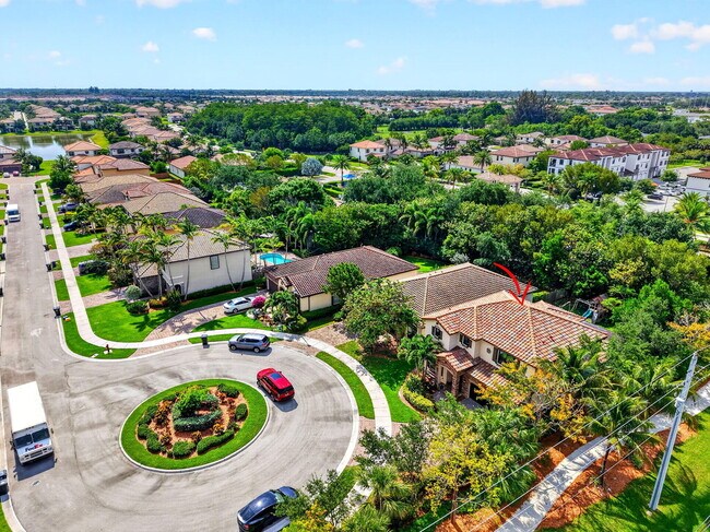 Building Photo - 9062 Gulf Cove Dr