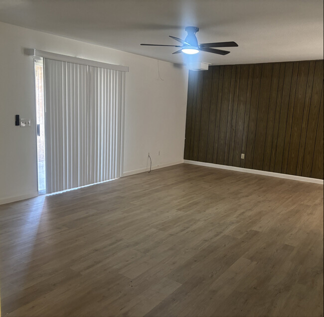 Building Photo - 31397 Rd 204