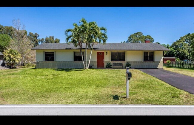 Building Photo - 6160 SW 188th Ave