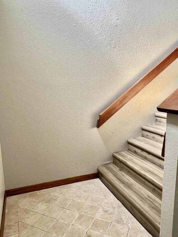 Building Photo - 1930 Como St