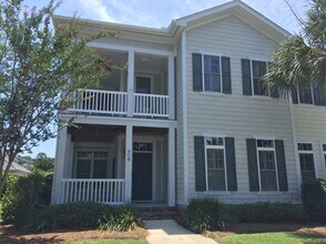 Building Photo - 3 Bedroom 2.5 Bath Townhouse in Eaglewood Retreat - James Island
