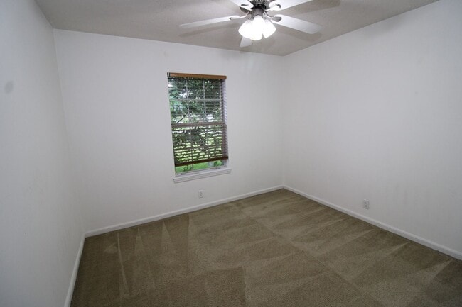 Building Photo - 107 Shearman Way