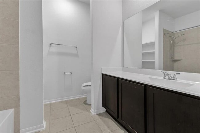 Building Photo - 209 Oldbridge Dr