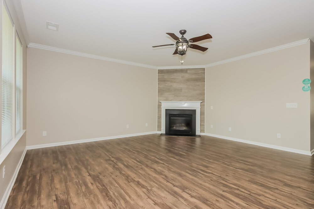 Building Photo - 1326 Aurora Ct