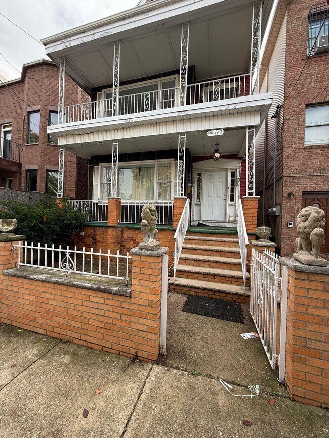 Primary Photo - 163 BIDWELL Ave