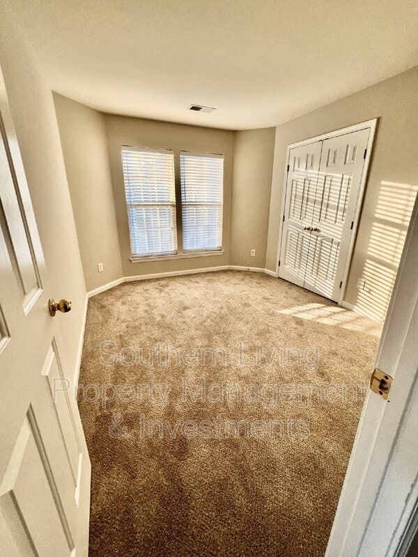 Building Photo - 11840 Royal Castle Ct