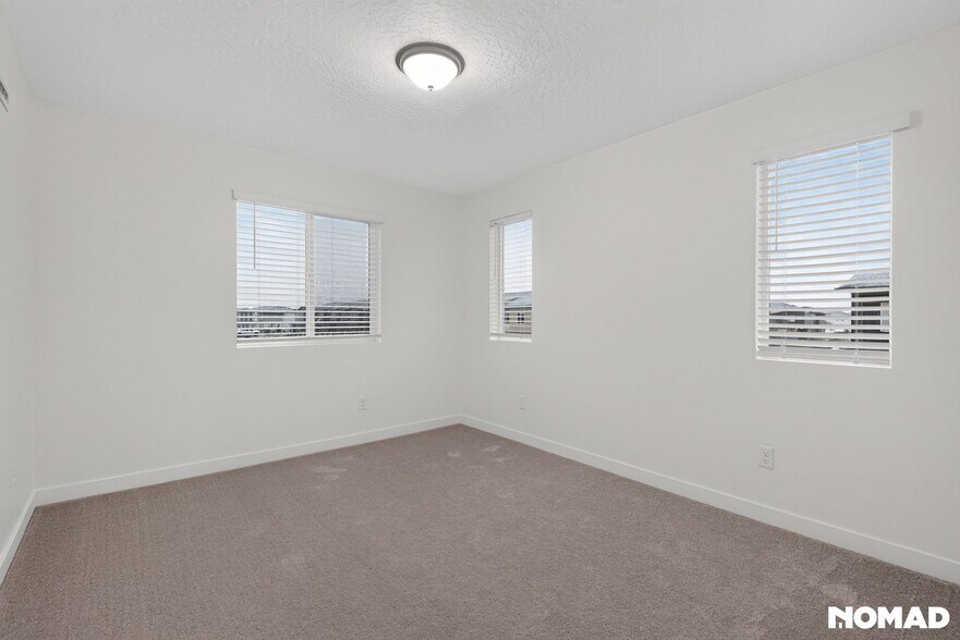 Building Photo - 2956 Golden Spike Dr