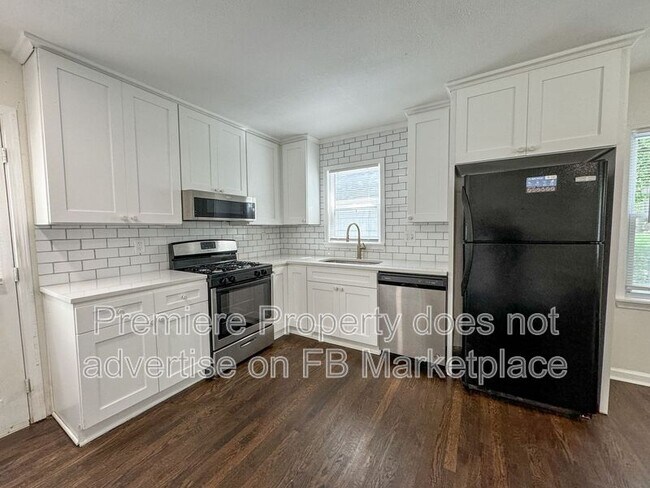 Building Photo - 8600 E 78th Terrace