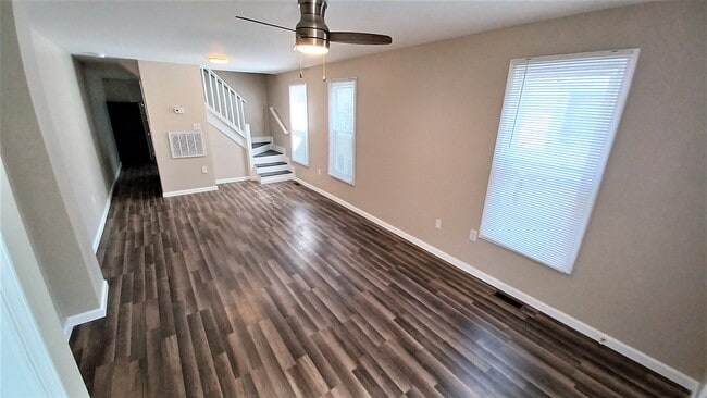Living/Dining Room - 135 Hamilton Ave