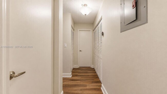Building Photo - 11830 SW 80th St