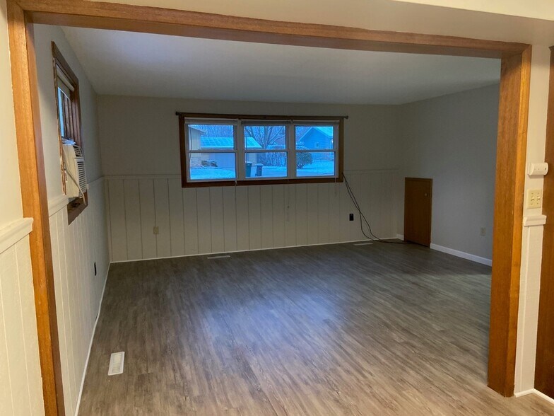 Livingroom - 821 1st Ave NW