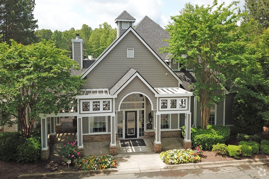 Crowne Oaks Apartments WinstonSalem, NC Apartment Finder