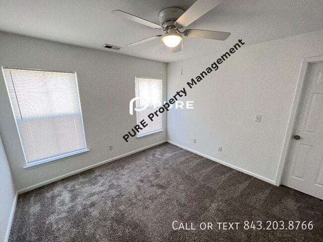 Building Photo - 153 Avonshire Dr