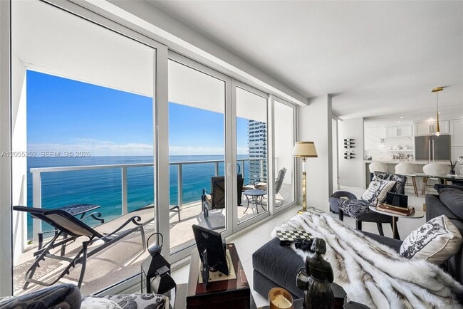 Building Photo - 4300 N Ocean Blvd