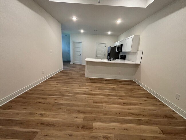Building Photo - 5309 Rolly -