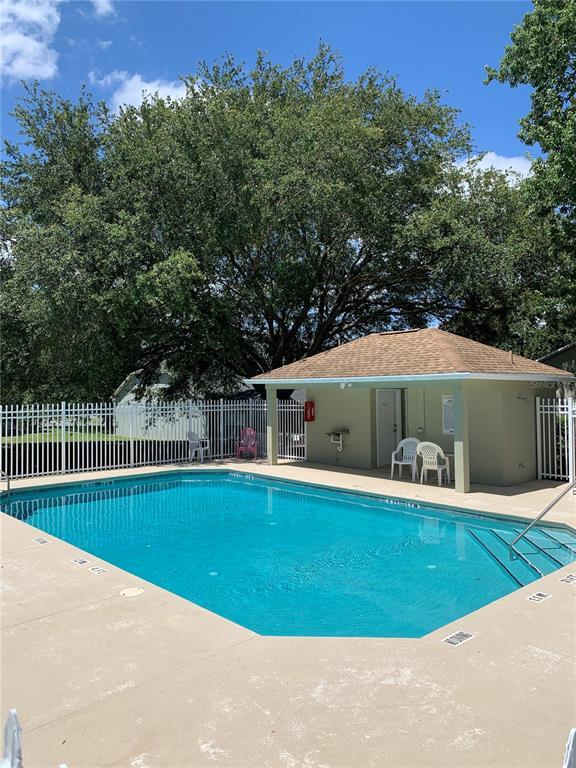 Building Photo - 640 Villa Ct