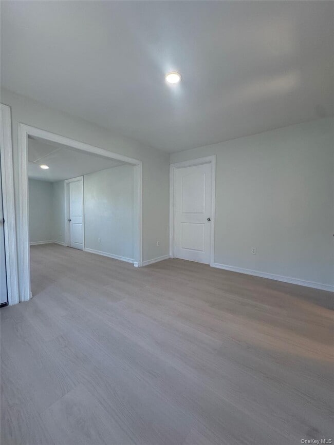 Building Photo - 249 N MacQuesten Pkwy