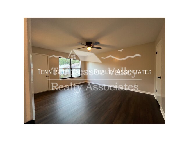 Building Photo - 8500 Olde Colony Trail