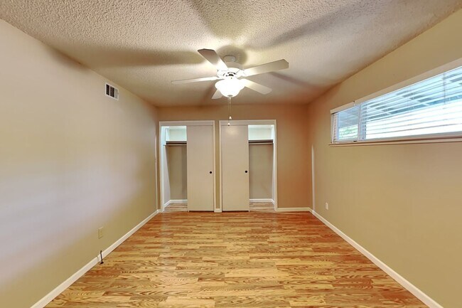 Building Photo - 10251029wo