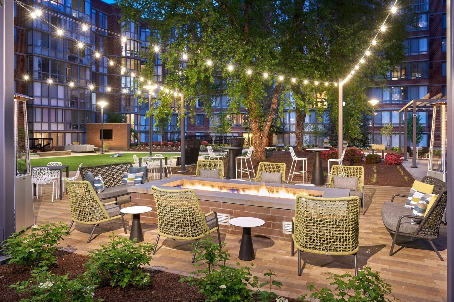 Building Photo - 1410 N Scott St