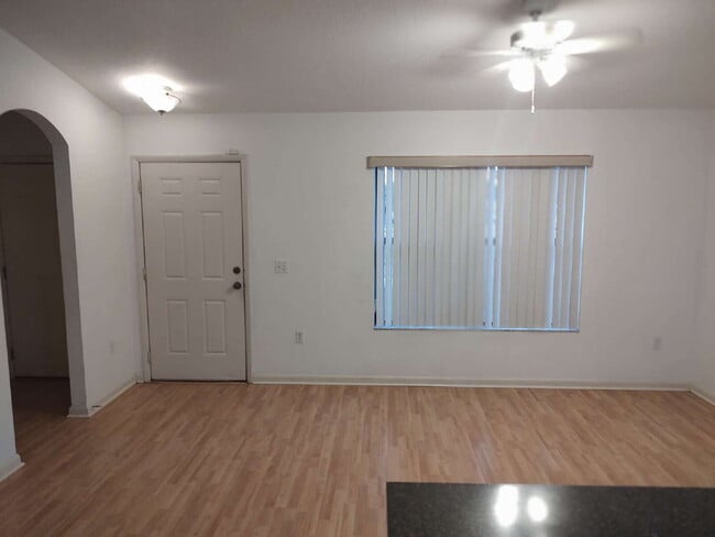 Building Photo - 2 bedroom home For rent