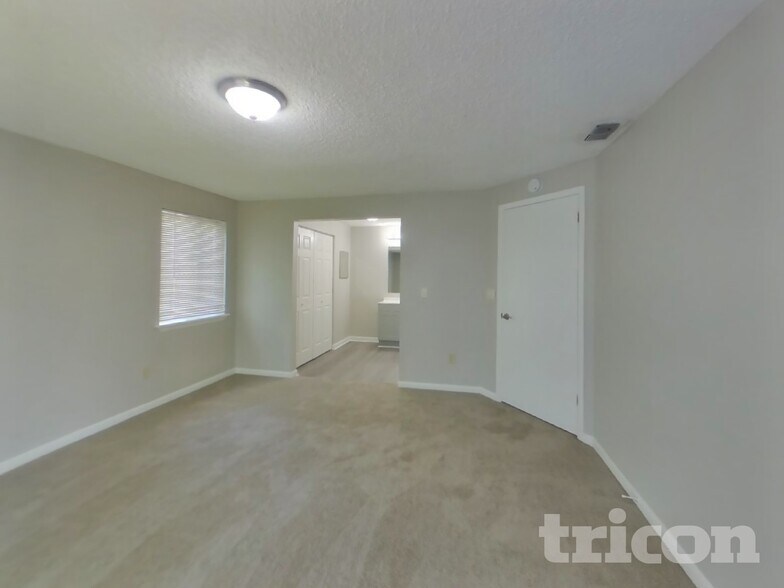 Building Photo - 6656 Alisma Ln