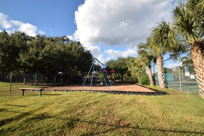 Building Photo - 14239 Misty Meadow Ln