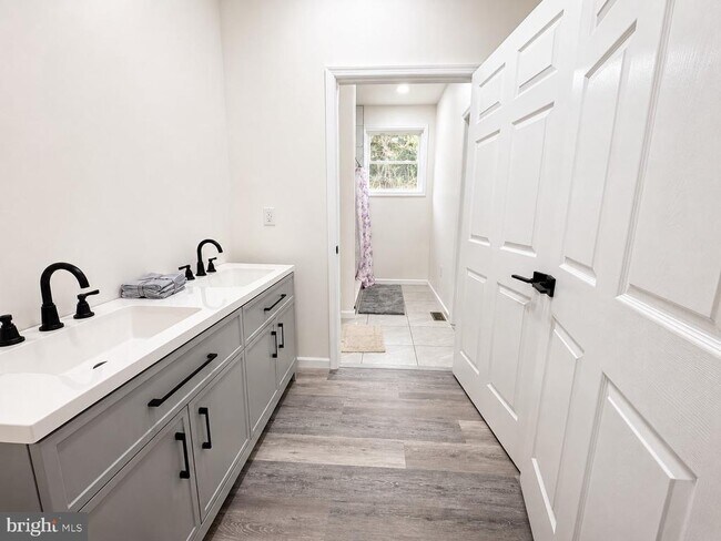 Building Photo - 369 Paso Fino Dr