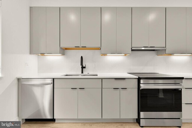 Building Photo - 2608 Olmsted Ct NW