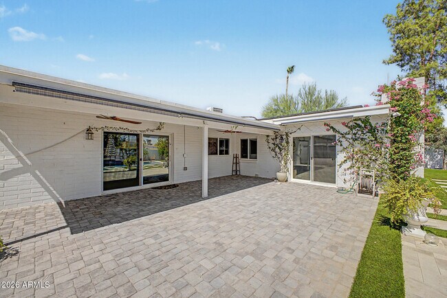 Building Photo - 5017 E Acoma Dr