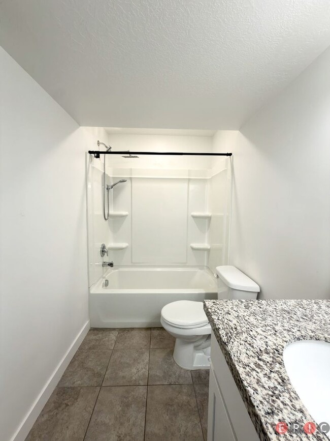 Building Photo - Beautiful Home in Lehi