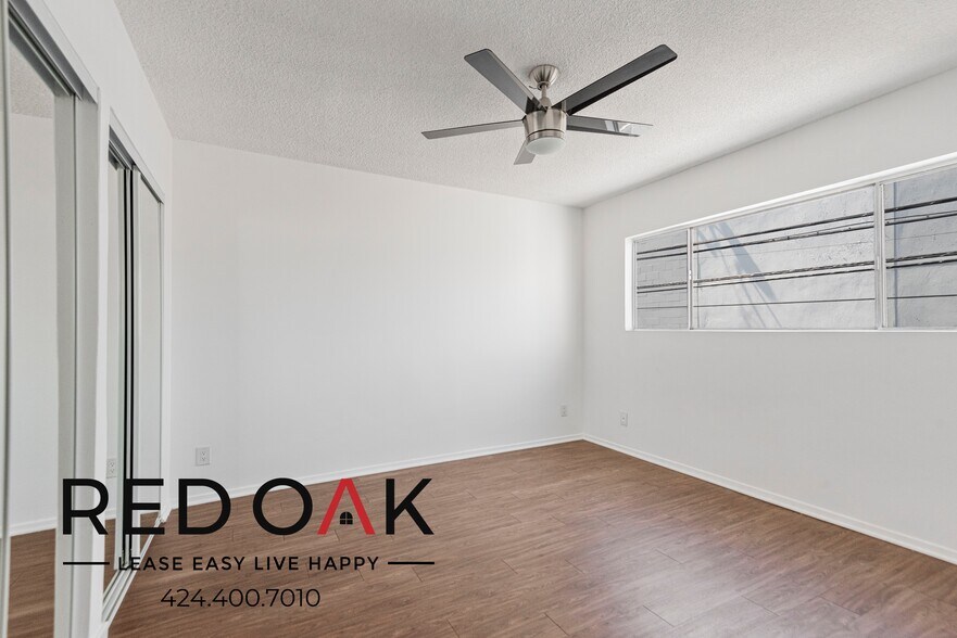 Building Photo - 1051 N Gardner St