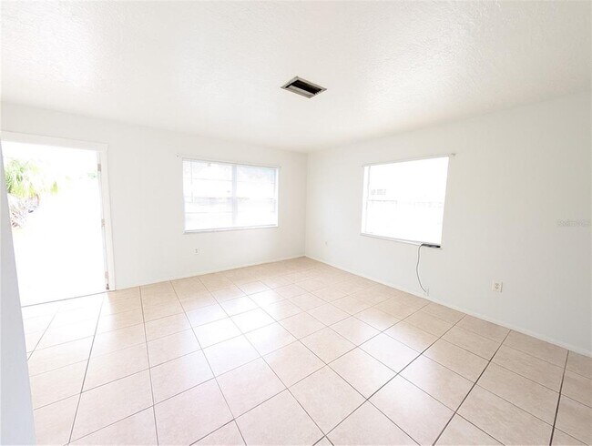 Building Photo - 3918 25th St W