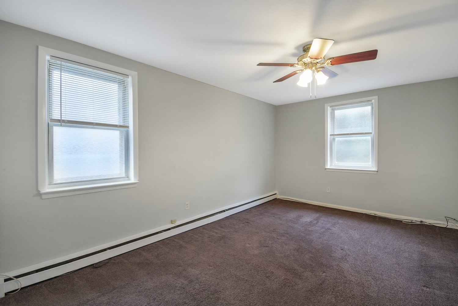 Building Photo - 109 4th Ave