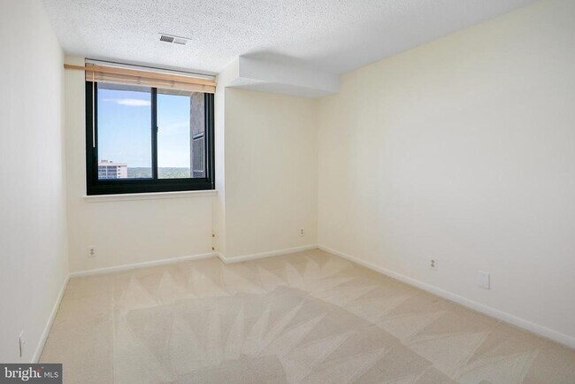 Building Photo - 5505 Seminary Rd