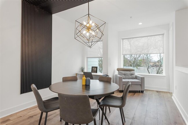 Building Photo - 1417 Kramer Ln