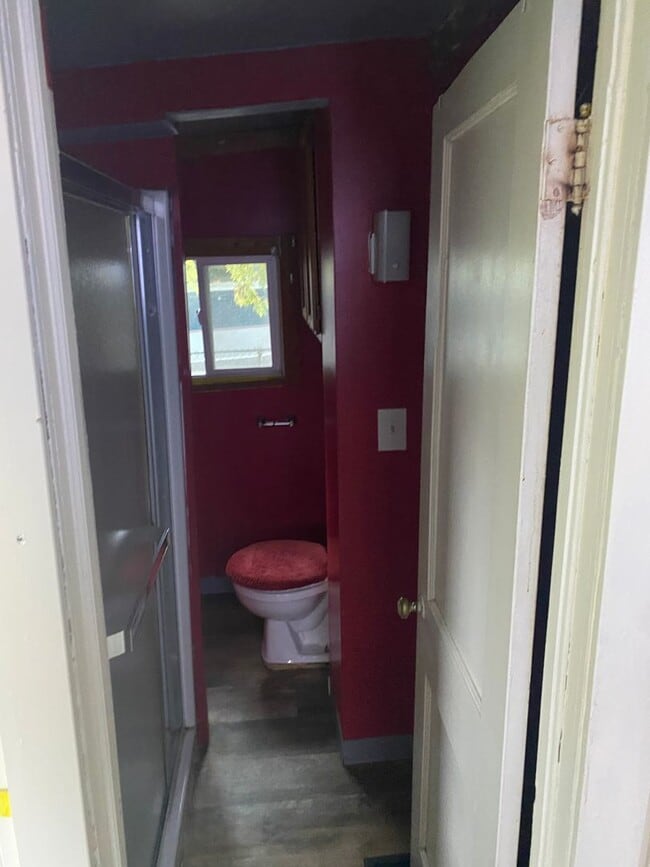 Building Photo - 63 Brown St