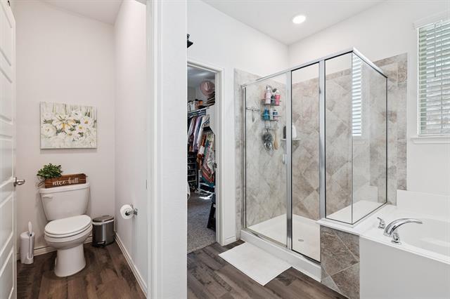 Building Photo - 2145 Miramar Dr