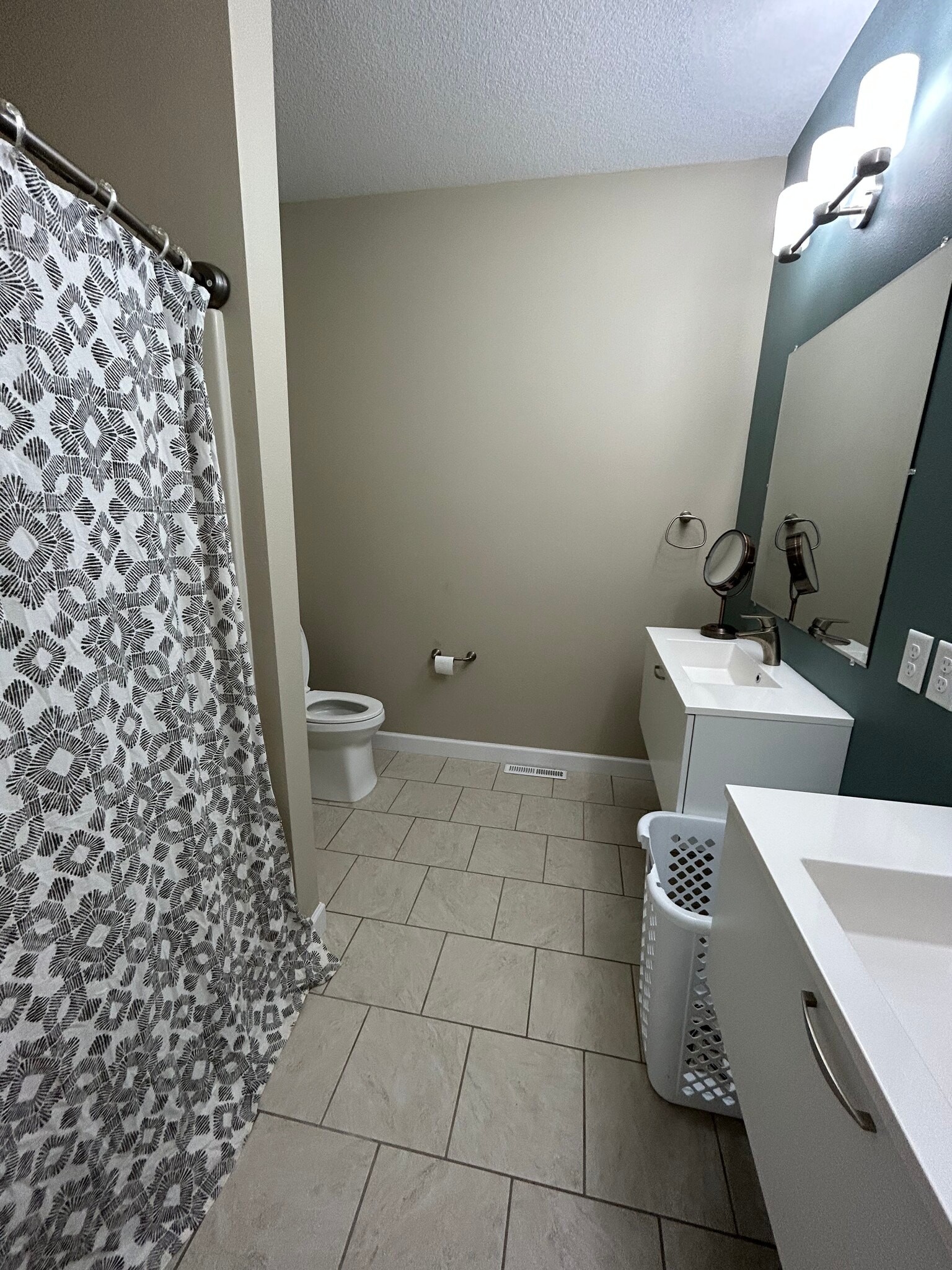 Building Photo - 3053 Bluestem Trl