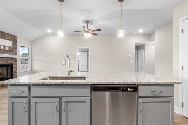 Building Photo - Brand New Single Family Home