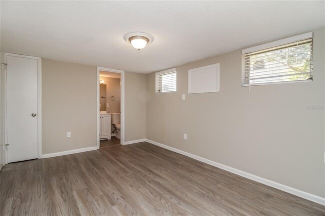 Building Photo - 840 N Florida Ave