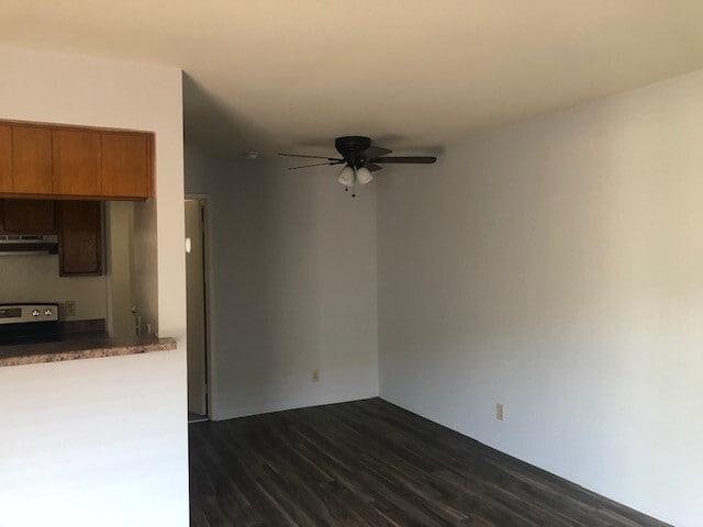 Dining area - 1618 Grismer Ave