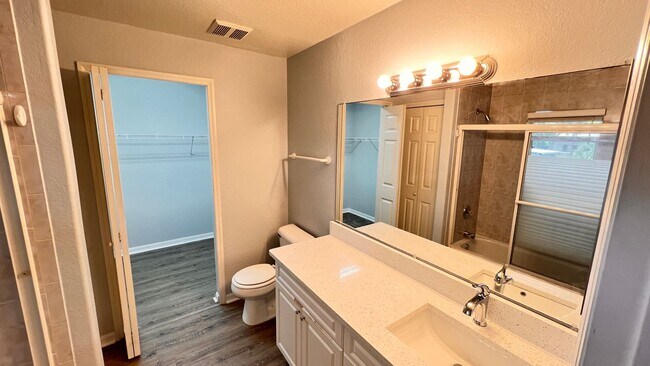 Building Photo - Charming 3-Bed, 2-Bath Home in Orlando