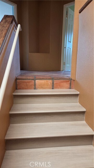 Building Photo - 25568 Blackthorne Dr