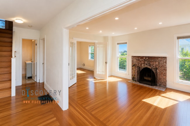 Building Photo - Sophisticated Piedmont Home