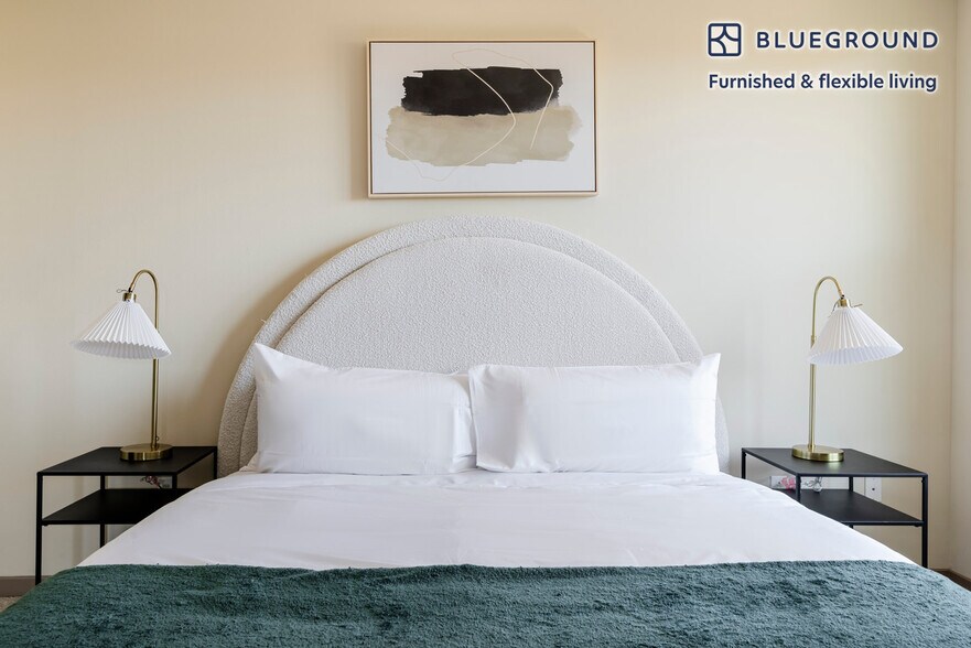 Building Photo - 7011 Sunne Ln